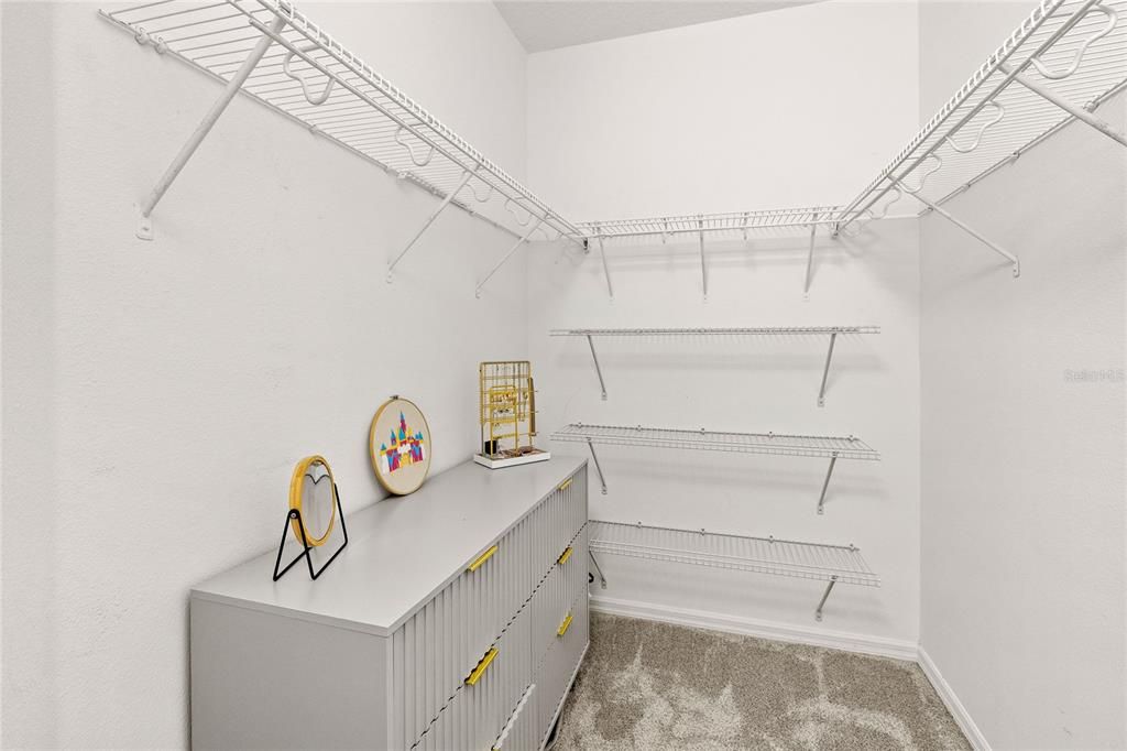 For Rent: $2,200 (3 beds, 2 baths, 1372 Square Feet)