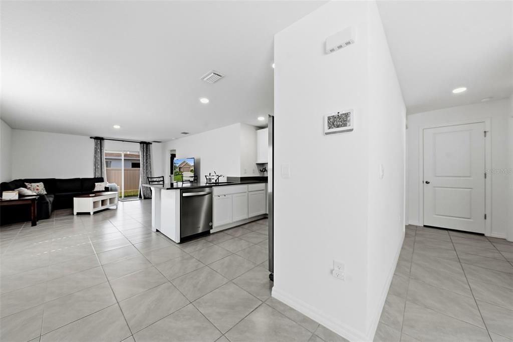 En Venta: $319,900 (3 camas, 2 baños, 1584 Pies cuadrados)
