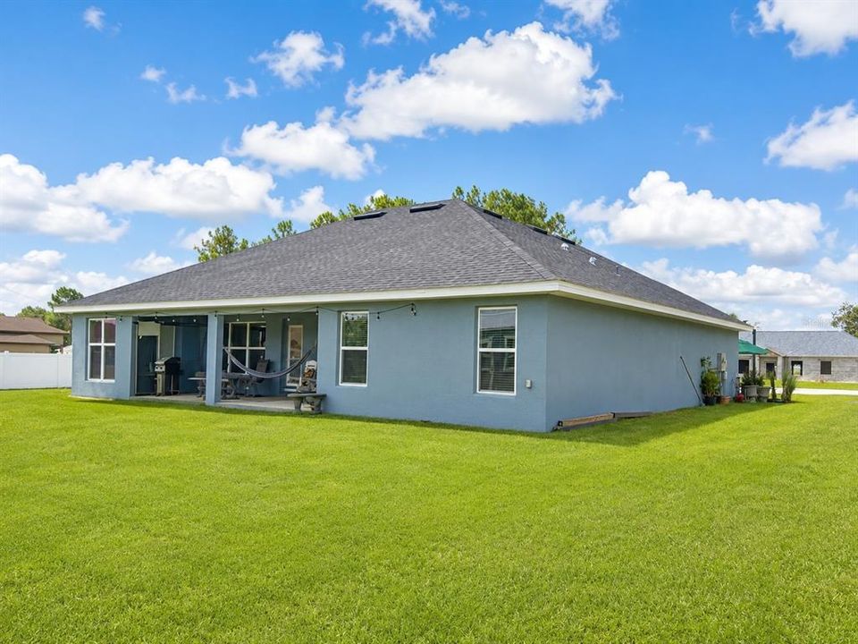 For Rent: $2,600 (4 beds, 2 baths, 2141 Square Feet)