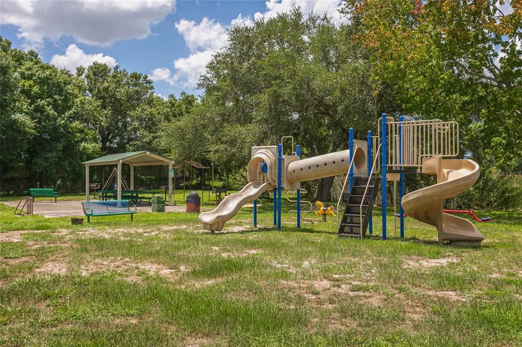 На продажу: $385,000 (3 спален, 1 ванн, 1540 Квадратных фут)