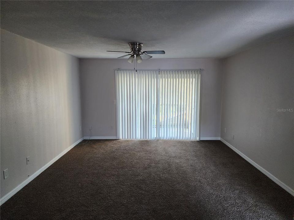 В аренду: $1,995 (4 спален, 2 ванн, 1363 Квадратных фут)