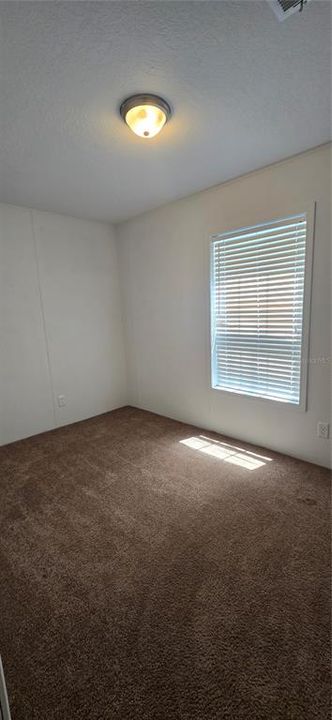 Activo con contrato: $299,900 (3 camas, 2 baños, 1431 Pies cuadrados)