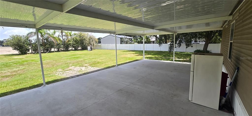 Activo con contrato: $299,900 (3 camas, 2 baños, 1431 Pies cuadrados)