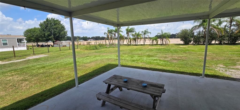 Activo con contrato: $299,900 (3 camas, 2 baños, 1431 Pies cuadrados)