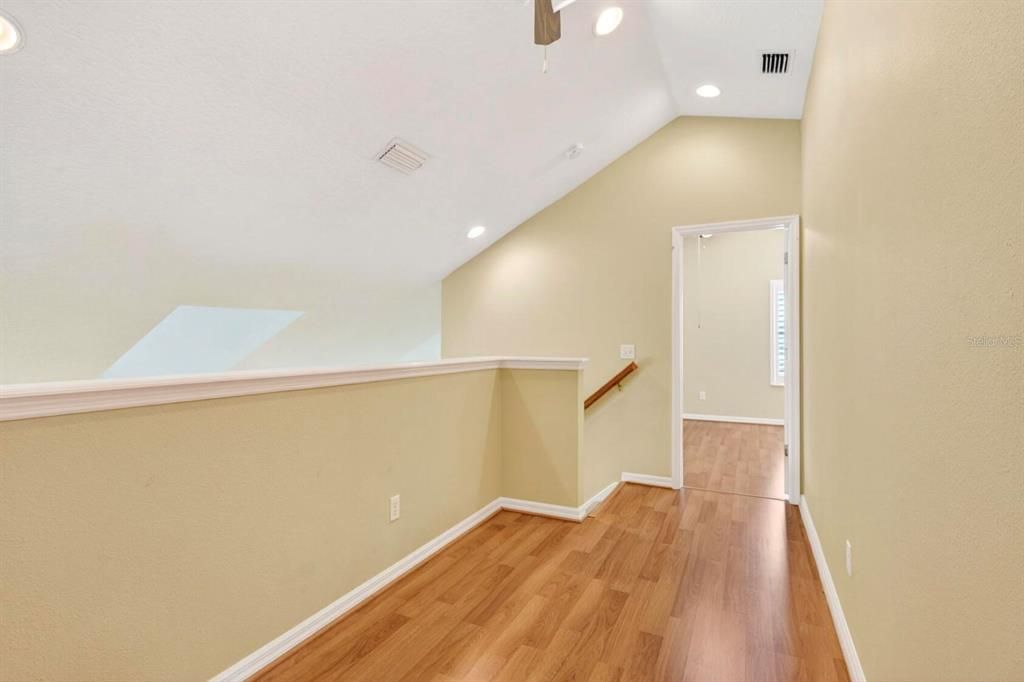 For Rent: $3,550 (3 beds, 2 baths, 1965 Square Feet)