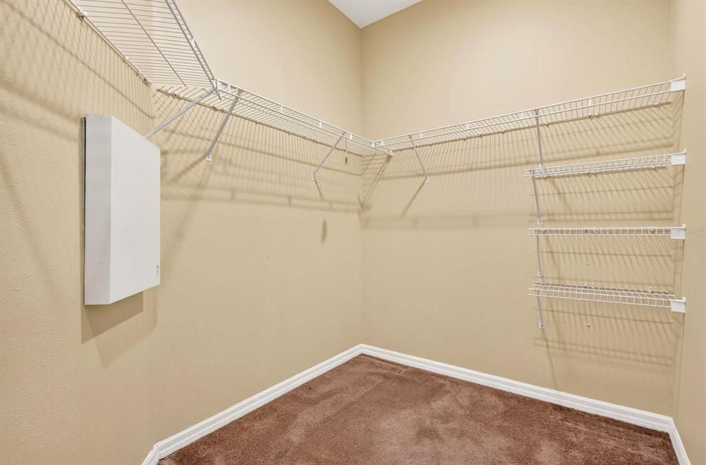 For Rent: $3,550 (3 beds, 2 baths, 1965 Square Feet)