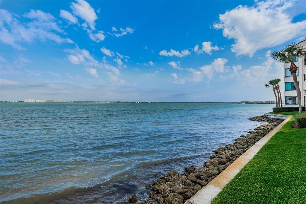 En Venta: $569,000 (2 camas, 2 baños, 1315 Pies cuadrados)