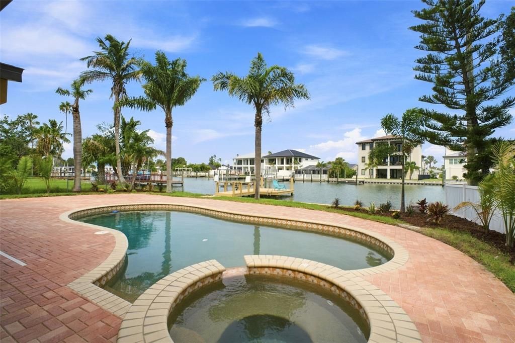 En Venta: $1,500,000 (3 camas, 2 baños, 2005 Pies cuadrados)