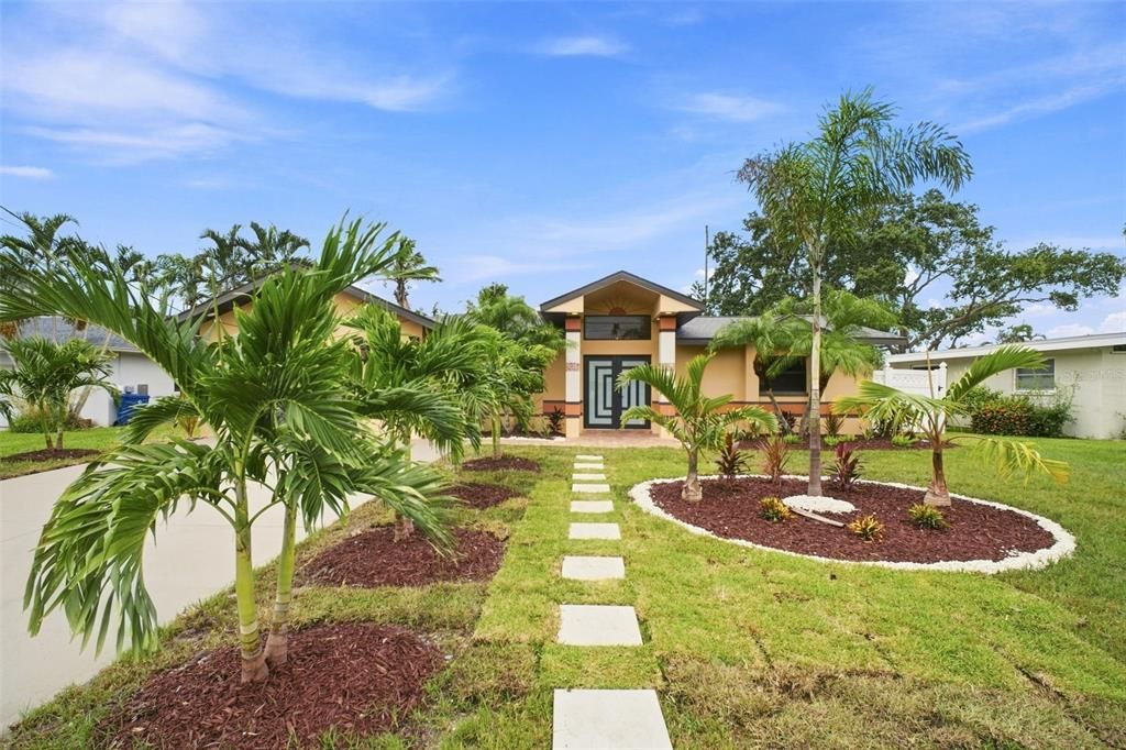 En Venta: $1,500,000 (3 camas, 2 baños, 2005 Pies cuadrados)