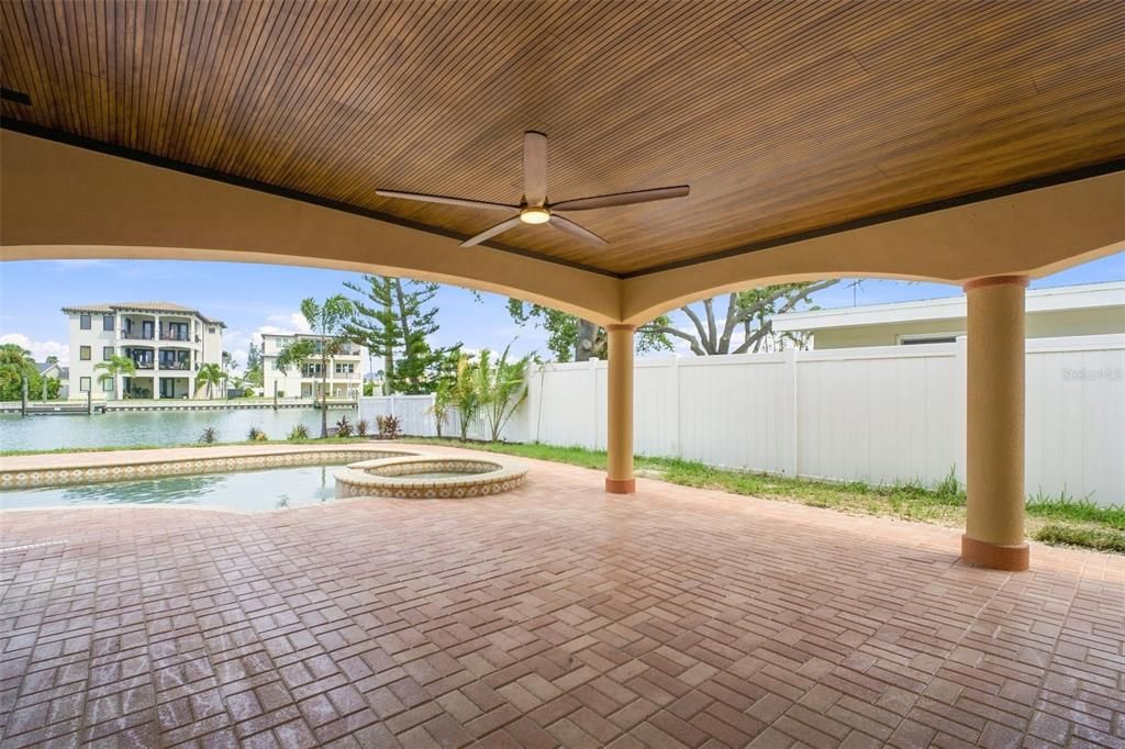 En Venta: $1,500,000 (3 camas, 2 baños, 2005 Pies cuadrados)