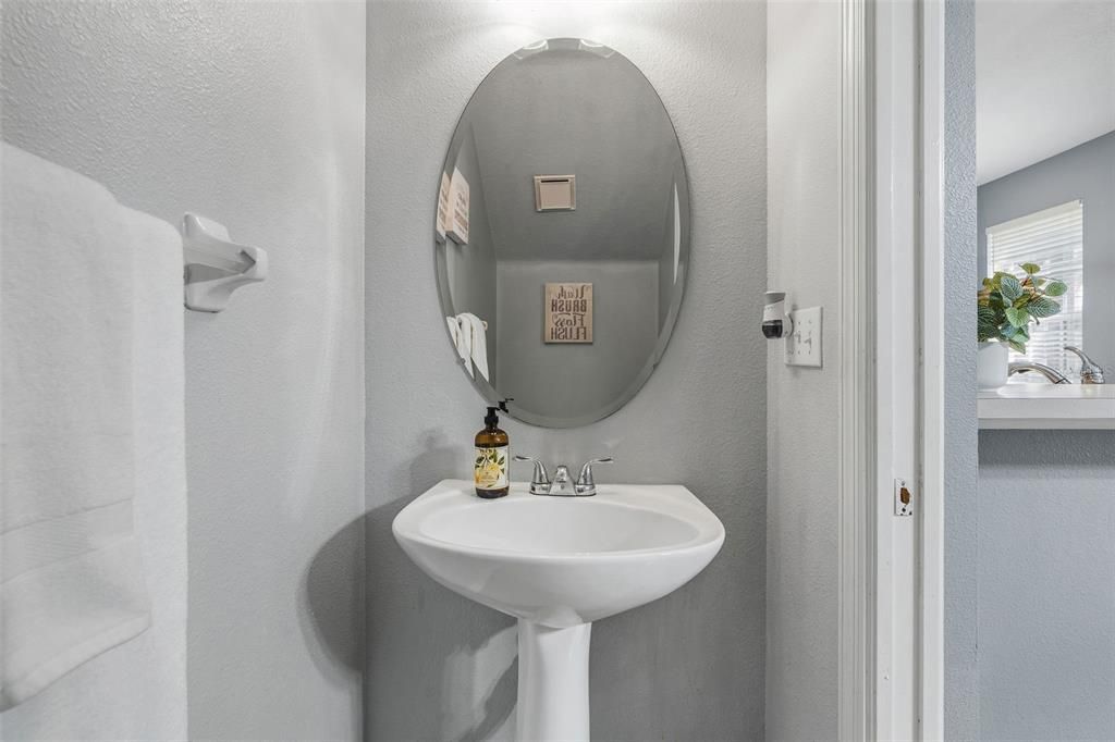 En Venta: $385,000 (2 camas, 2 baños, 1683 Pies cuadrados)