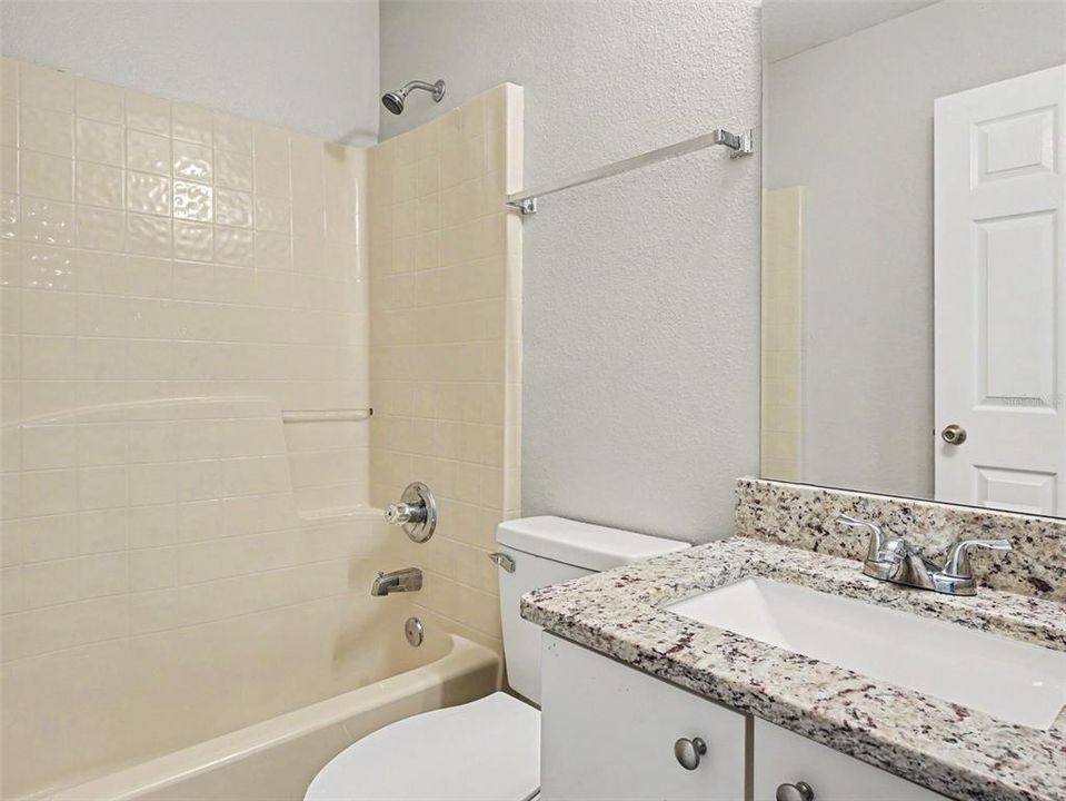 En Venta: $234,900 (3 camas, 2 baños, 1076 Pies cuadrados)