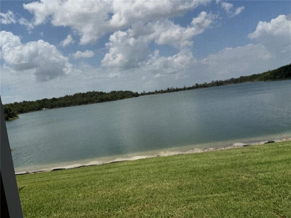 For Rent: $2,100 (2 beds, 2 baths, 1722 Square Feet)