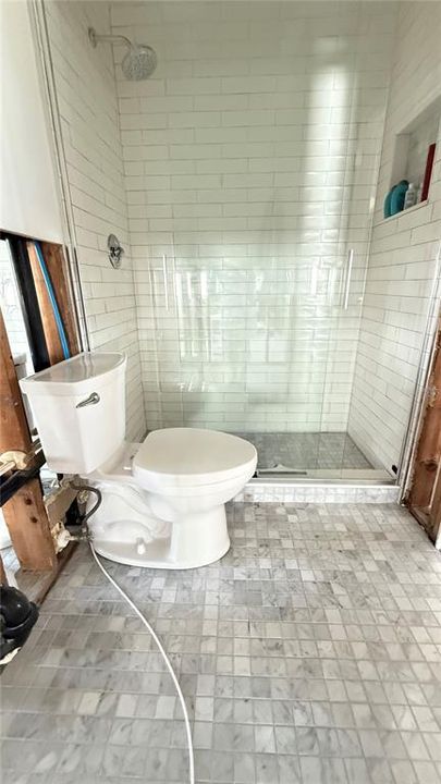 En Venta: $599,000 (2 camas, 2 baños, 1130 Pies cuadrados)