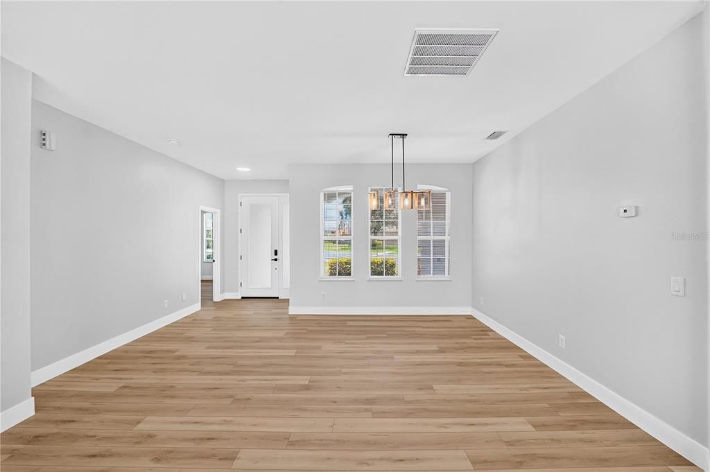 For Sale: $850,000 (3 beds, 2 baths, 2588 Square Feet)