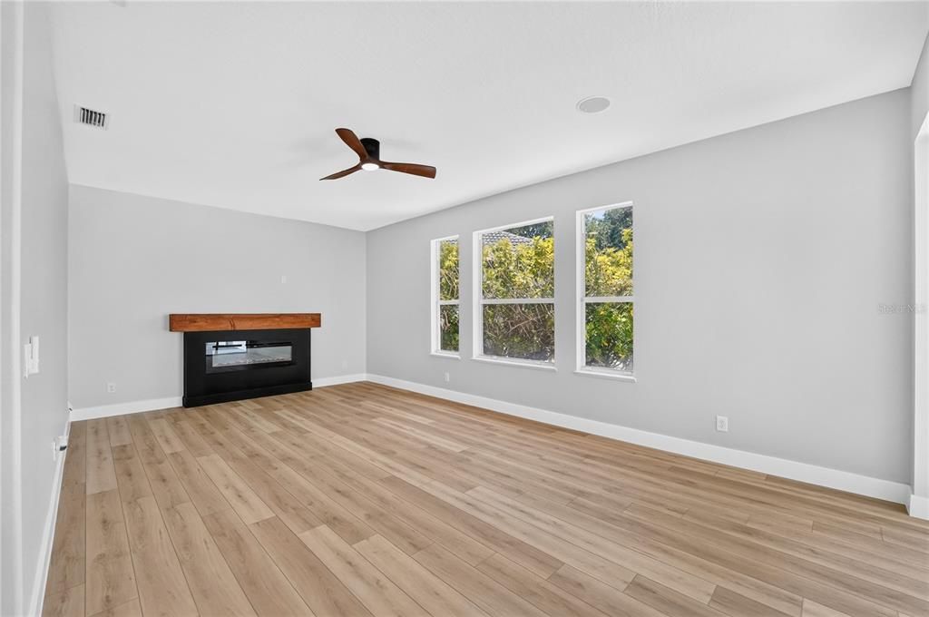 For Sale: $850,000 (3 beds, 2 baths, 2588 Square Feet)