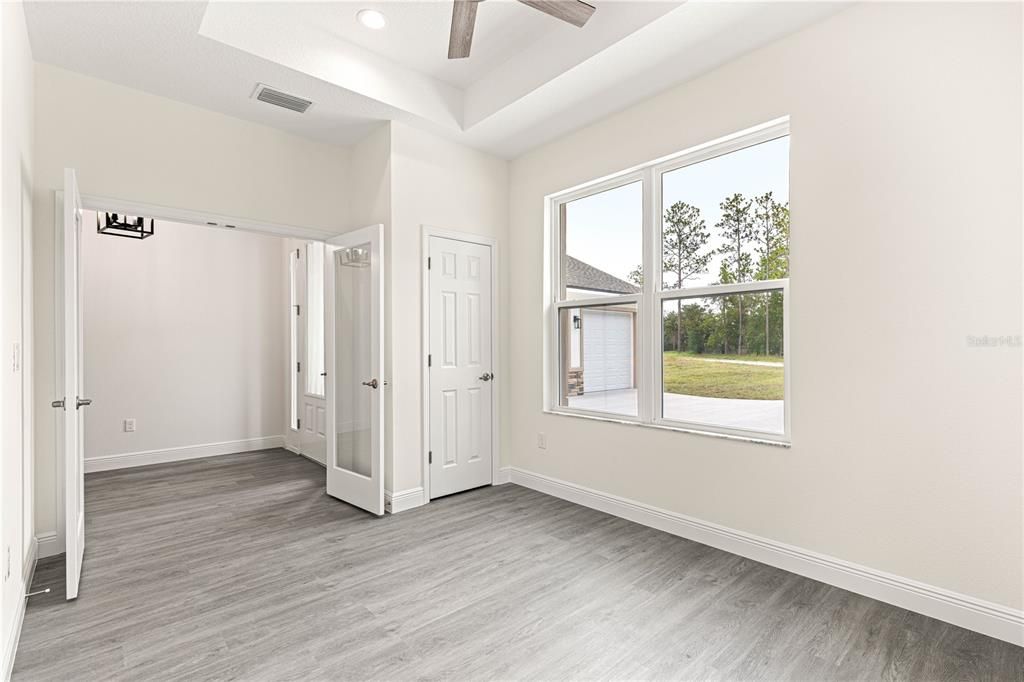 For Sale: $515,000 (4 beds, 3 baths, 2621 Square Feet)