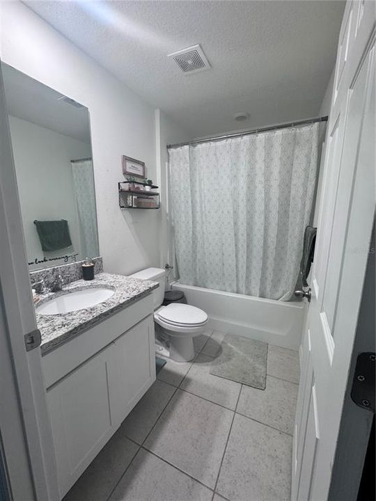 На продажу: $299,000 (4 спален, 2 ванн, 1791 Квадратных фут)
