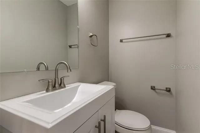 В аренду: $1,850 (2 спален, 1 ванн, 924 Квадратных фут)