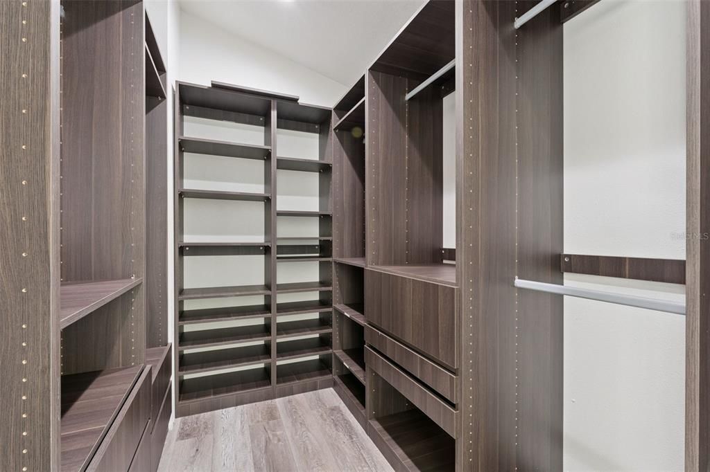 На продажу: $585,000 (3 спален, 3 ванн, 1852 Квадратных фут)