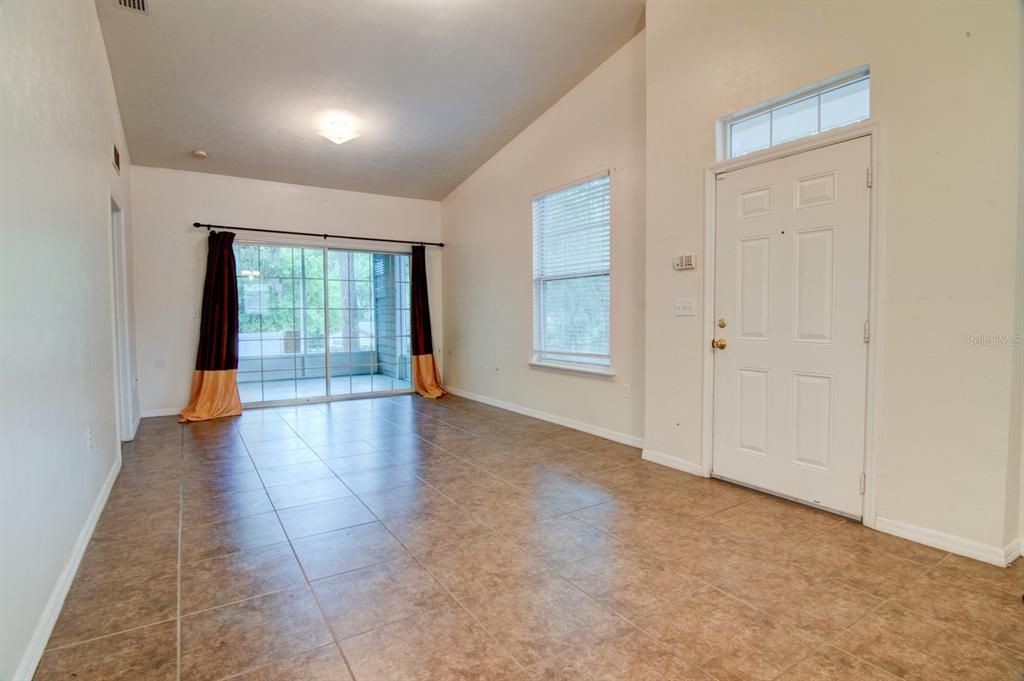 For Rent: $1,395 (2 beds, 2 baths, 1188 Square Feet)
