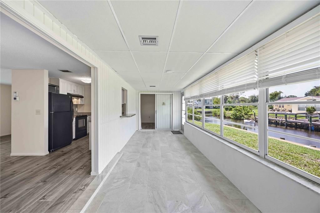 En Venta: $440,000 (2 camas, 2 baños, 1011 Pies cuadrados)