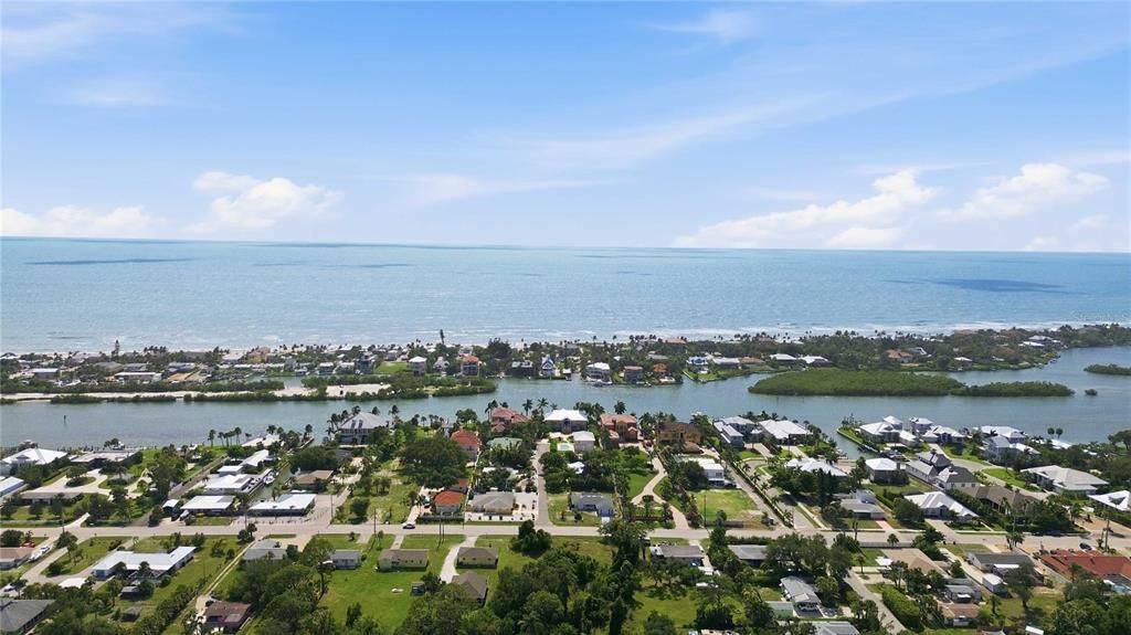 En Venta: $440,000 (2 camas, 2 baños, 1011 Pies cuadrados)
