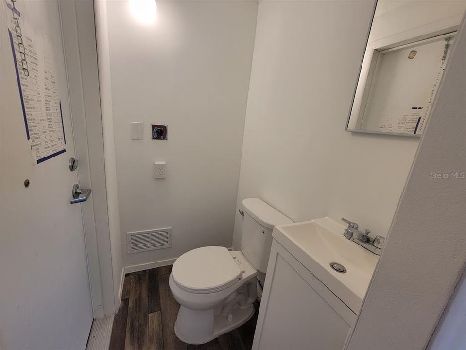 En Venta: $128,900 (1 camas, 1 baños, 731 Pies cuadrados)