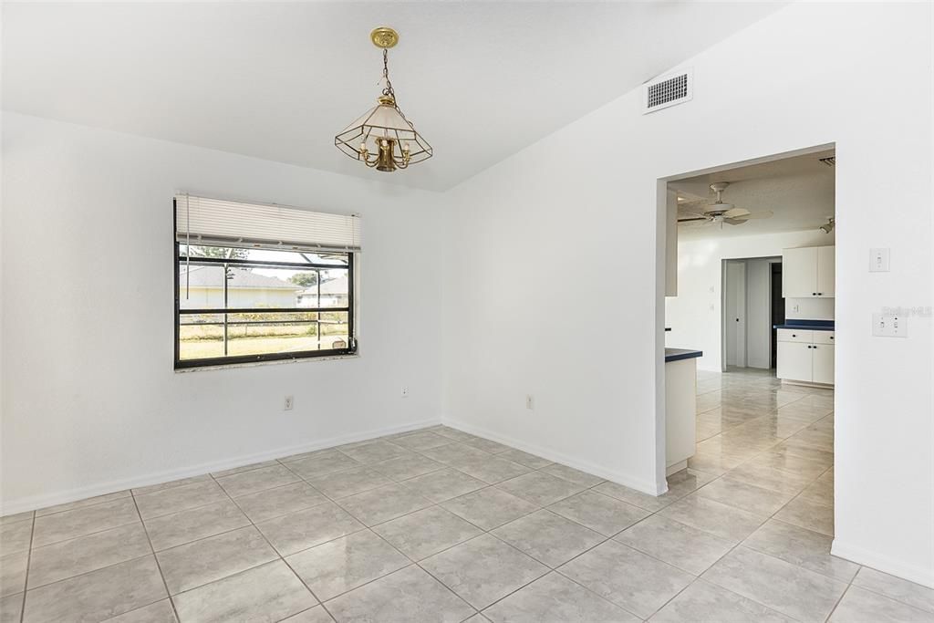 En Renta: $1,995 (3 camas, 2 baños, 1695 Pies cuadrados)