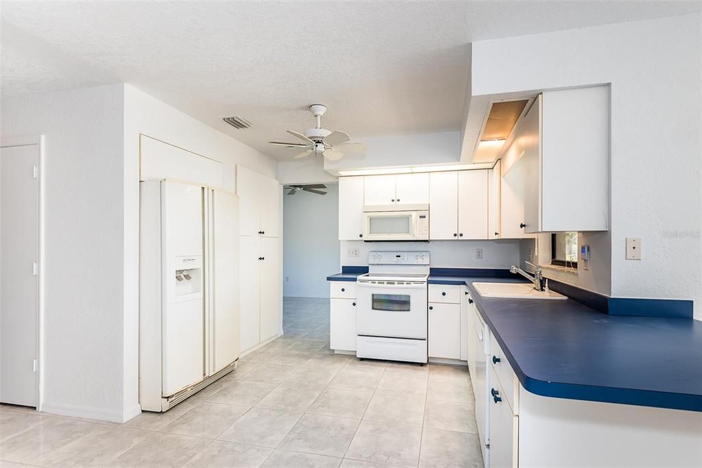 En Renta: $1,995 (3 camas, 2 baños, 1695 Pies cuadrados)