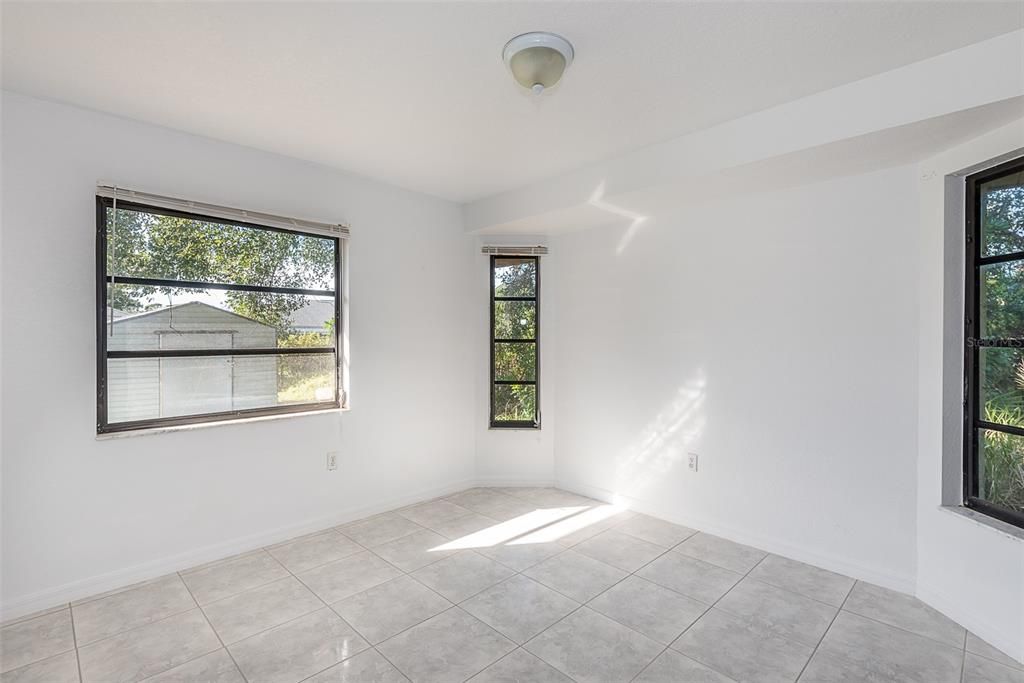 En Renta: $1,995 (3 camas, 2 baños, 1695 Pies cuadrados)