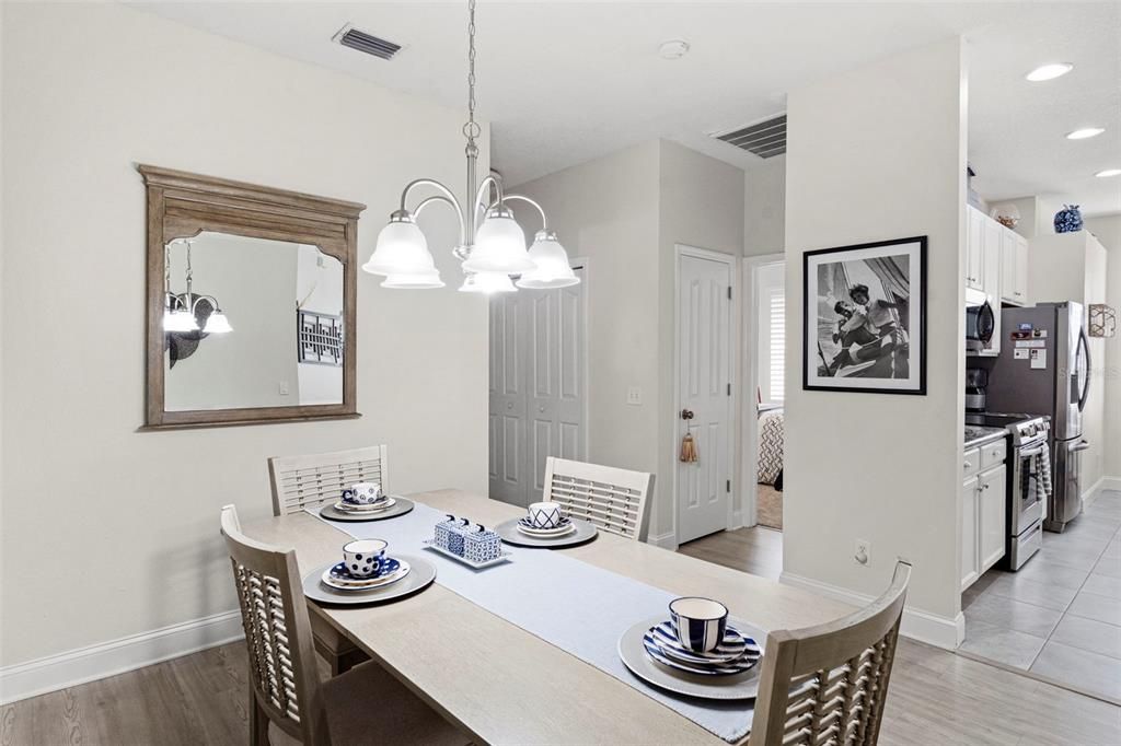 En Venta: $405,000 (2 camas, 2 baños, 1484 Pies cuadrados)