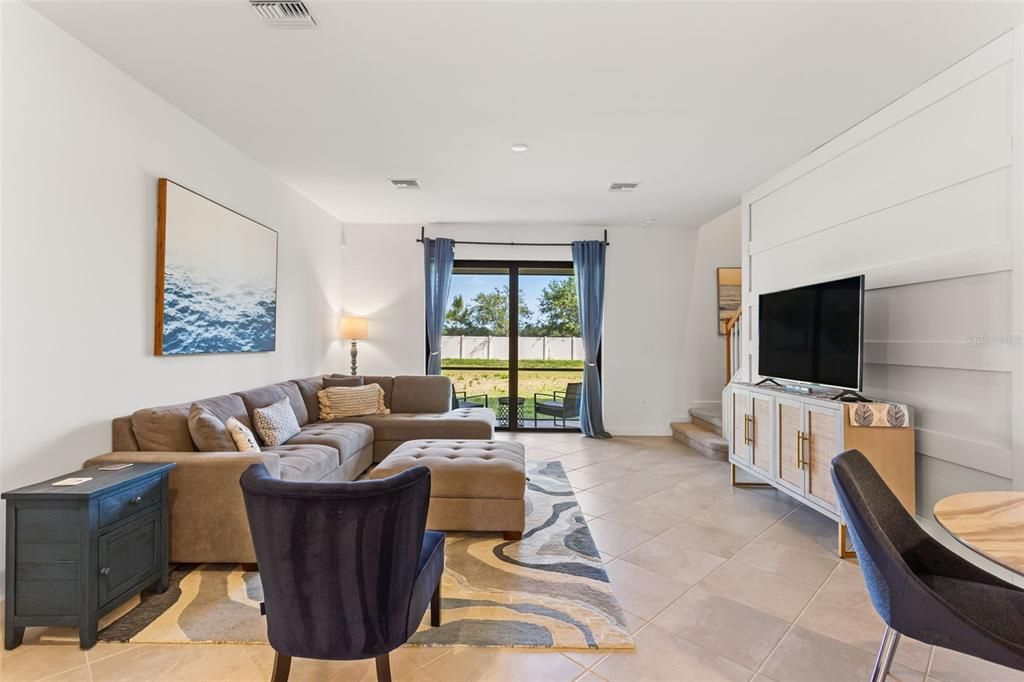 For Sale: $299,000 (3 beds, 2 baths, 1942 Square Feet)
