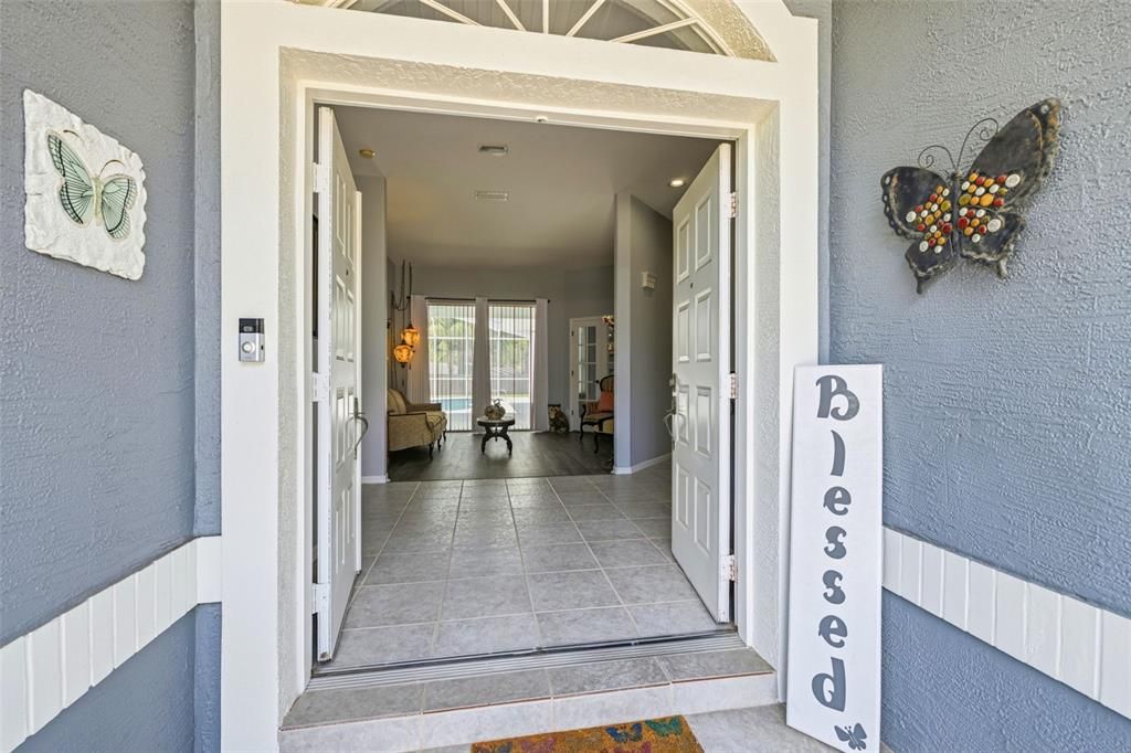En Venta: $679,900 (4 camas, 3 baños, 2513 Pies cuadrados)