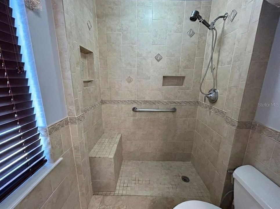 En Venta: $499,000 (3 camas, 2 baños, 1440 Pies cuadrados)