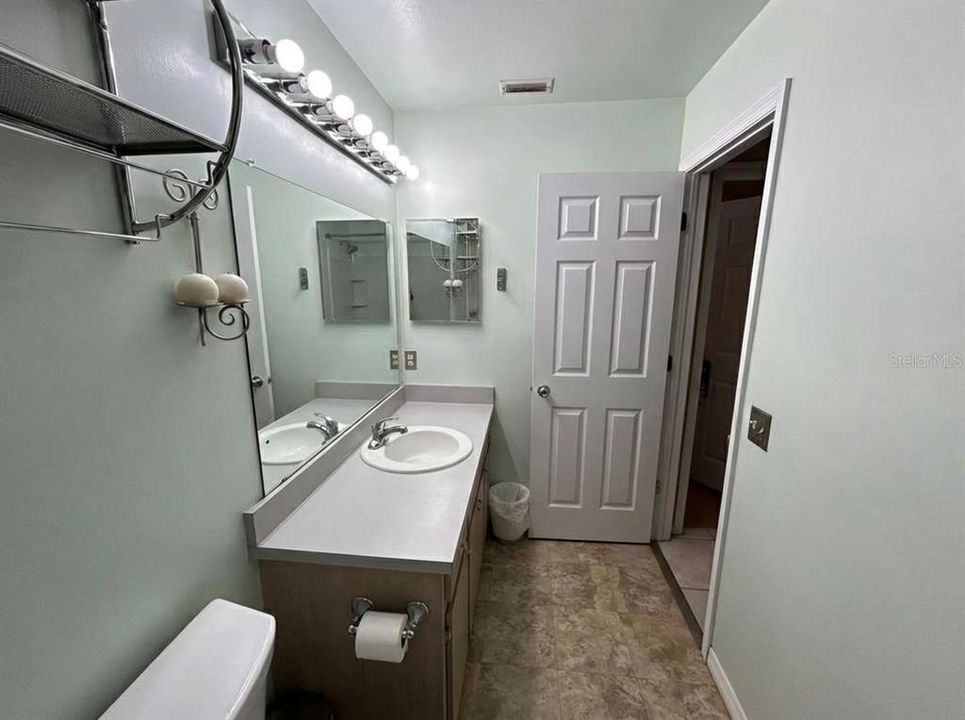 En Venta: $499,000 (3 camas, 2 baños, 1440 Pies cuadrados)
