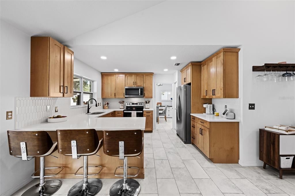 На продажу: $589,999 (3 спален, 2 ванн, 1730 Квадратных фут)