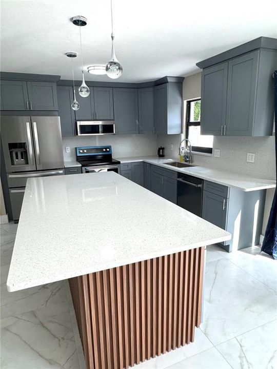 For Rent: $3,500 (3 beds, 2 baths, 1540 Square Feet)