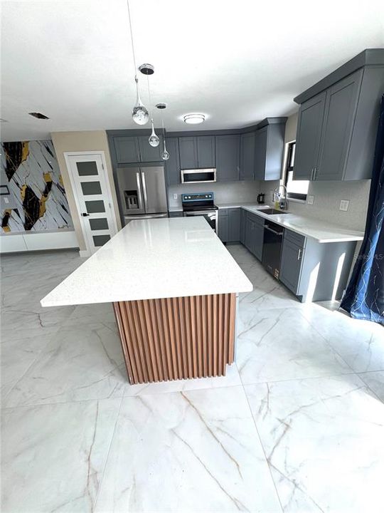 For Rent: $3,500 (3 beds, 2 baths, 1540 Square Feet)