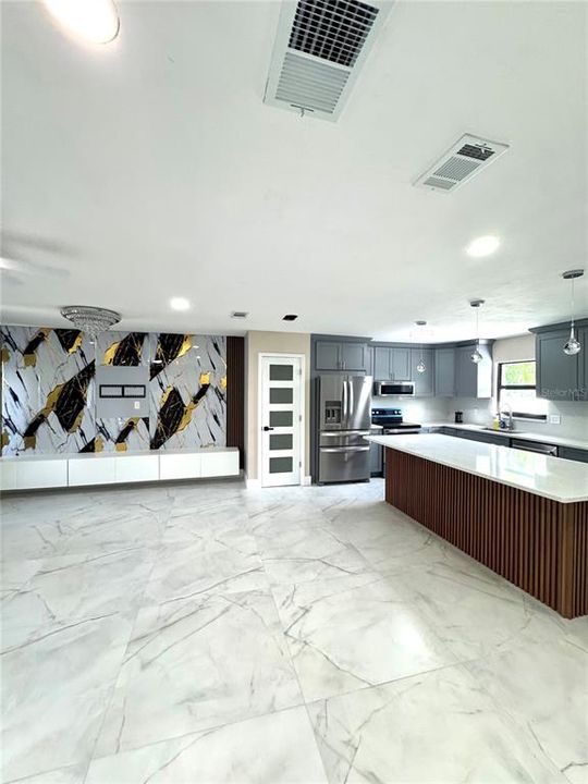 For Rent: $3,500 (3 beds, 2 baths, 1540 Square Feet)