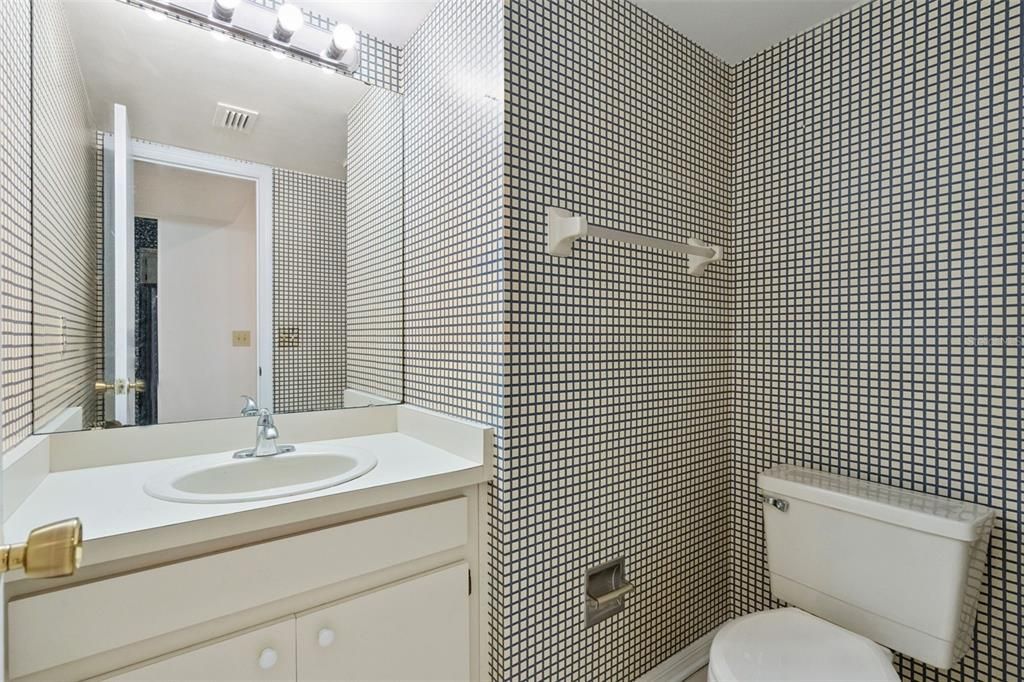 На продажу: $259,000 (3 спален, 2 ванн, 1720 Квадратных фут)