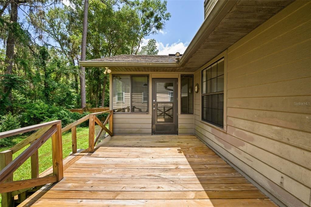 For Sale: $320,000 (3 beds, 2 baths, 1420 Square Feet)