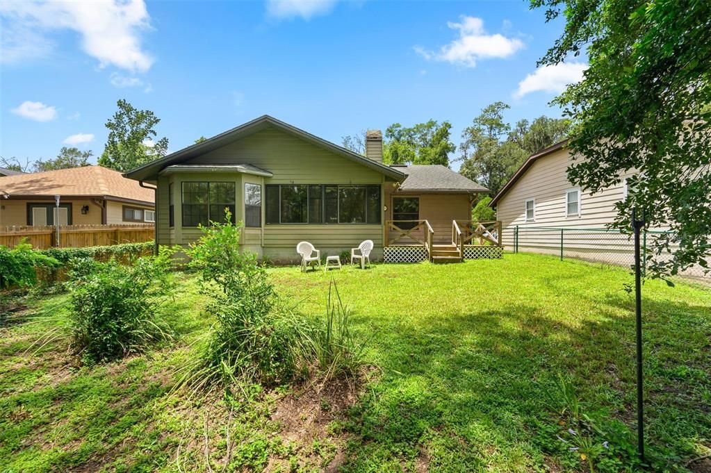 For Sale: $320,000 (3 beds, 2 baths, 1420 Square Feet)