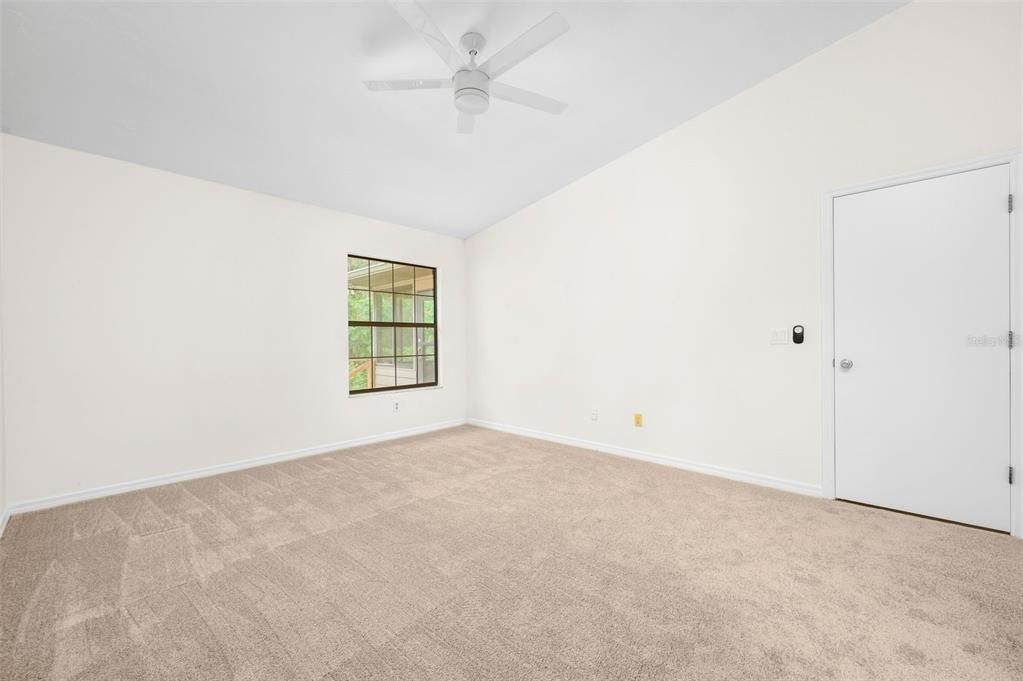 For Sale: $320,000 (3 beds, 2 baths, 1420 Square Feet)