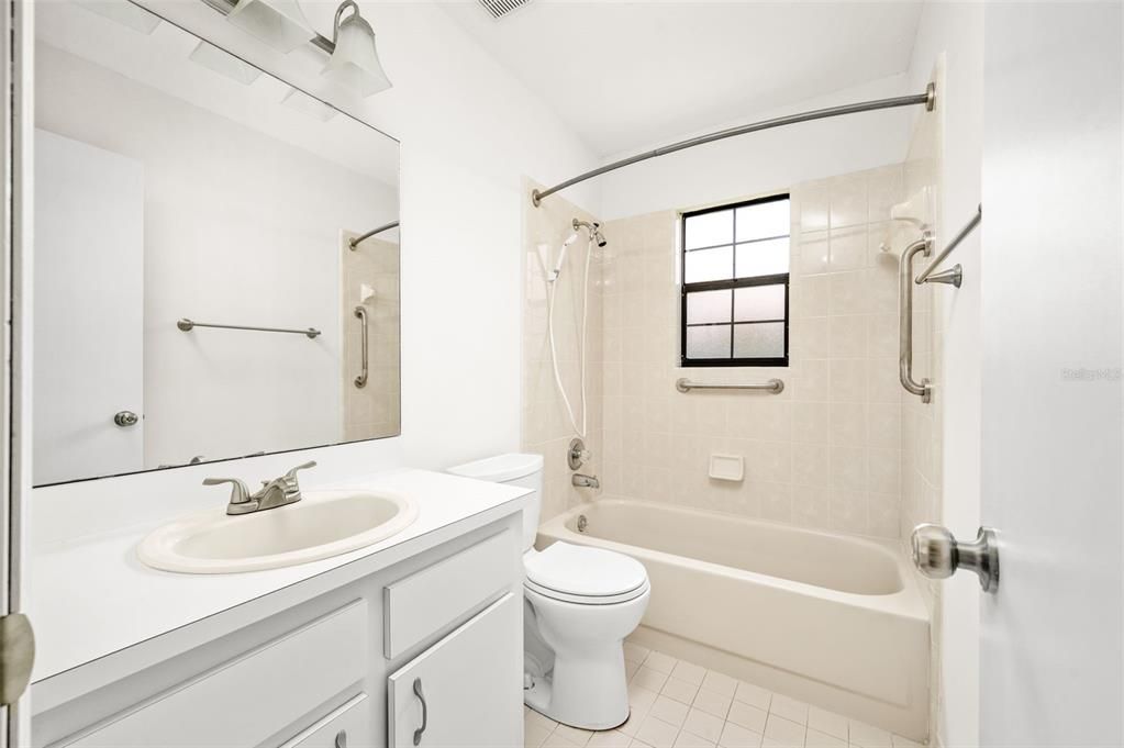 For Sale: $320,000 (3 beds, 2 baths, 1420 Square Feet)