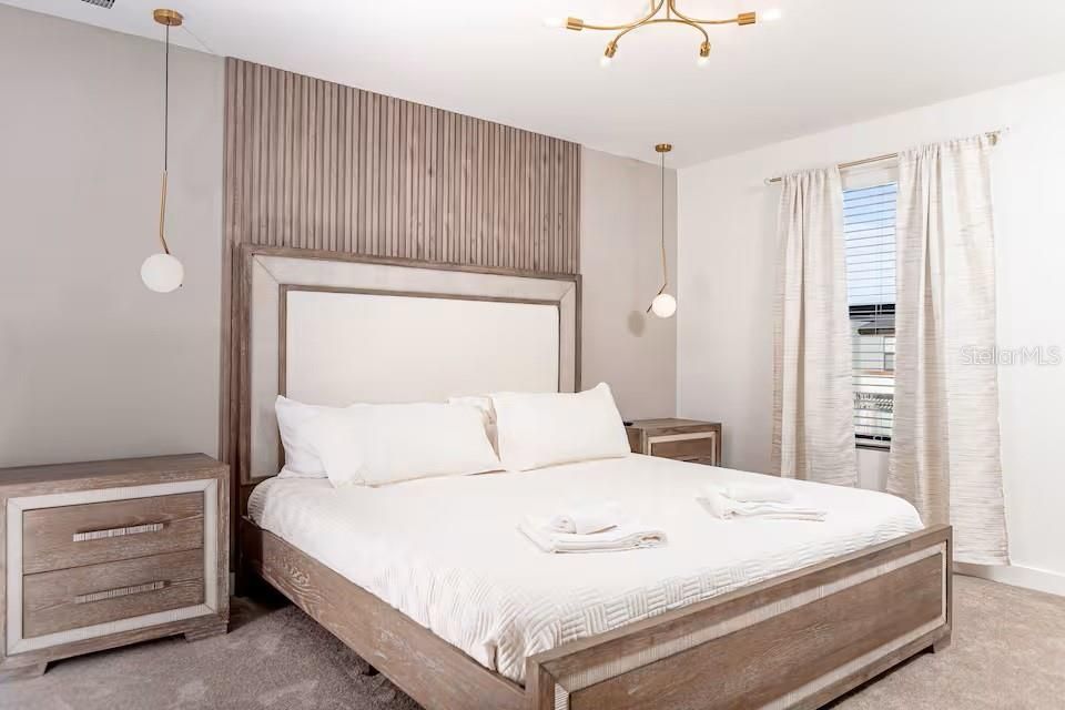 На продажу: $389,000 (3 спален, 3 ванн, 1365 Квадратных фут)