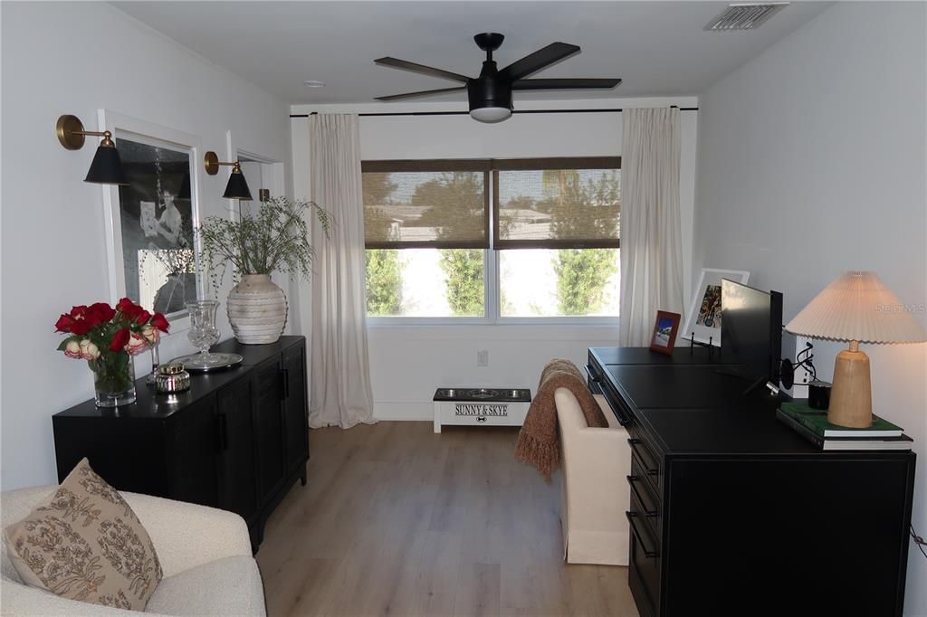 В аренду: $4,800 (3 спален, 2 ванн, 1383 Квадратных фут)