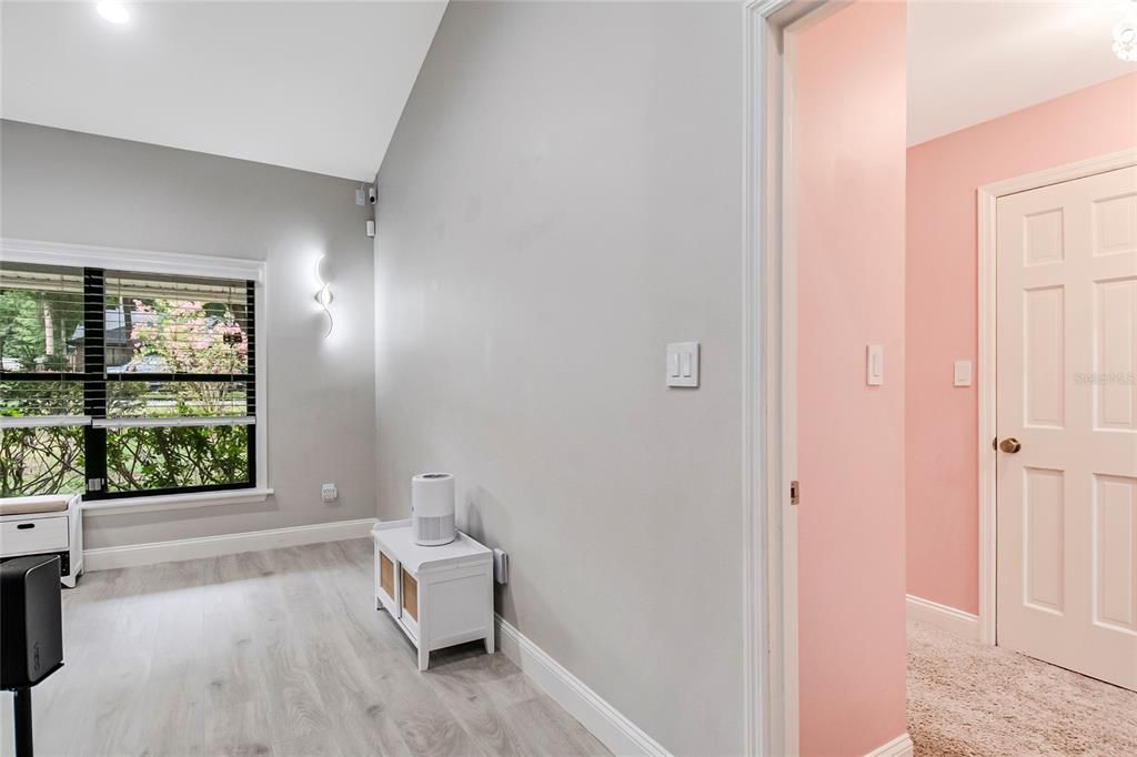 En Venta: $649,000 (4 camas, 2 baños, 2472 Pies cuadrados)