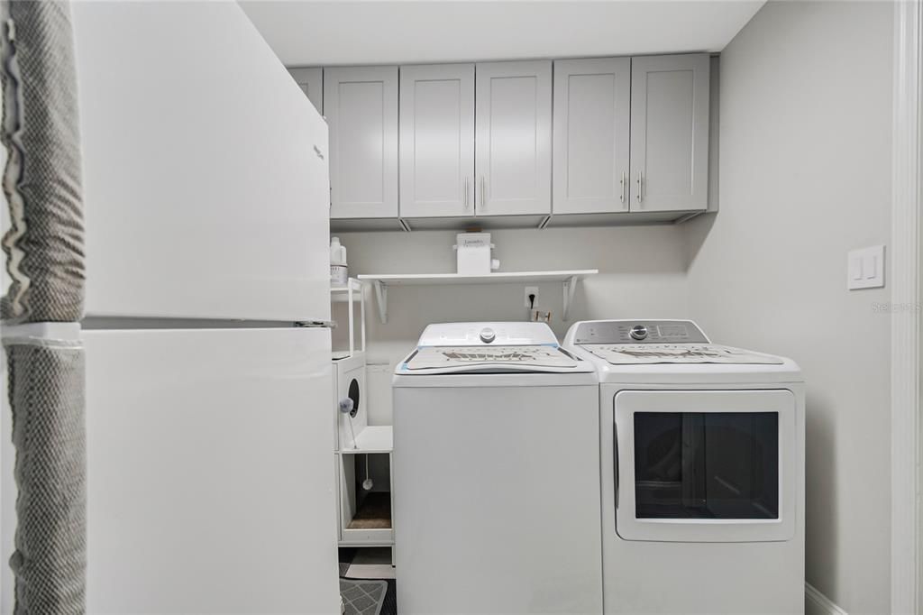 En Venta: $649,000 (4 camas, 2 baños, 2472 Pies cuadrados)