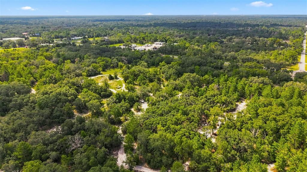 На продажу: $2,600,000 (19.40 acres)